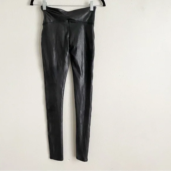 New Spanx Faux Leather Leggings Size S/P Black - Picture 5 of 10